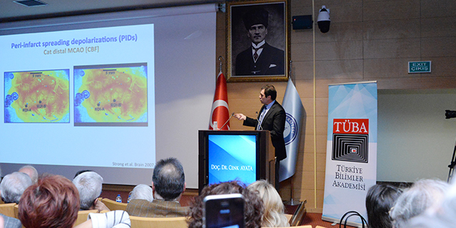 Doç. Dr. Ayata’dan “Beyin Hasarı Depolarizasyonları” Başlıklı “Akademi Ödülü Konferansı”